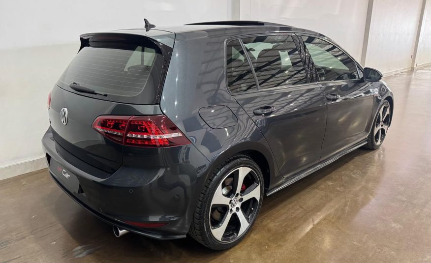 VOLKSWAGEN GOLF VII GTi