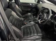 VOLKSWAGEN GOLF VII GTi