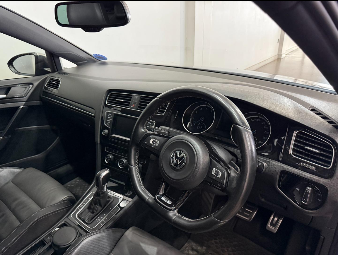 2015 VOLKSWAGEN GOLF VII 2.0 TSI R DSG (206KW)