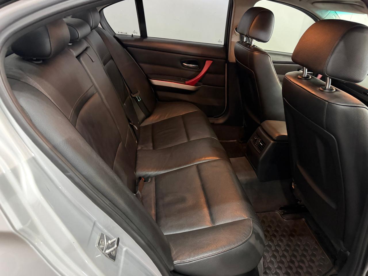 2010 BMW 3 SERIES 320i (E90)