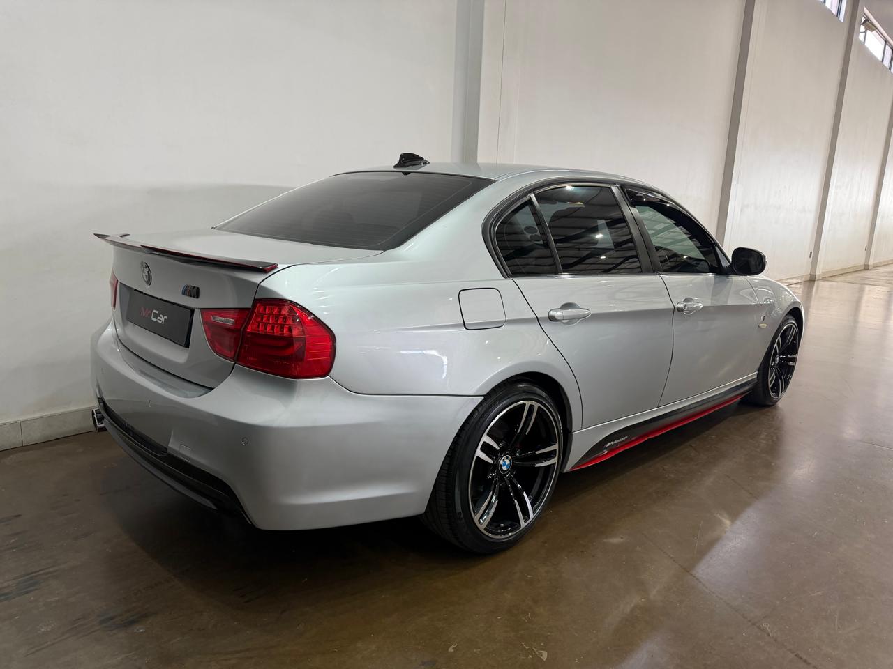 2010 BMW 3 SERIES 320i (E90)