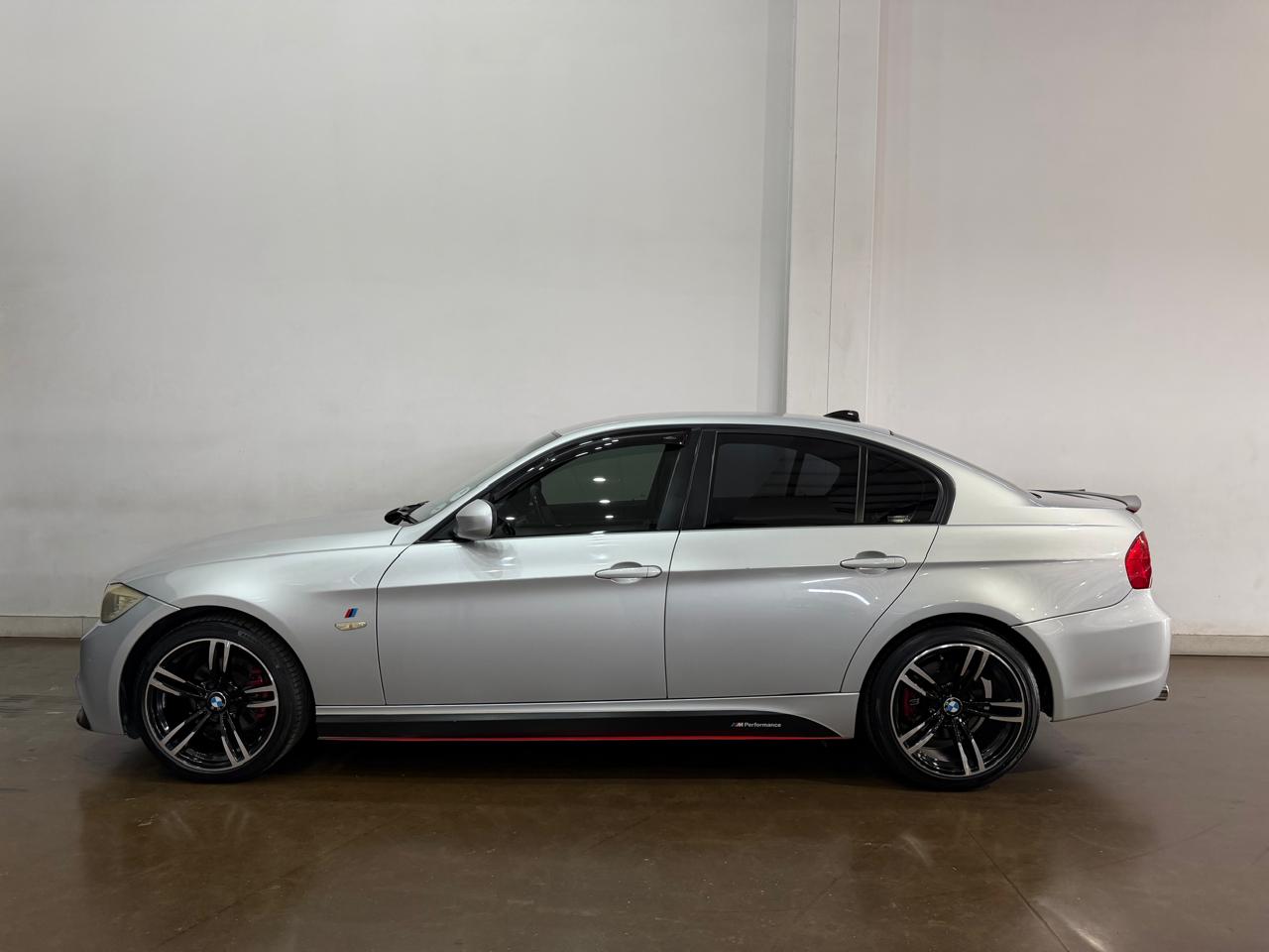2010 BMW 3 SERIES 320i (E90)