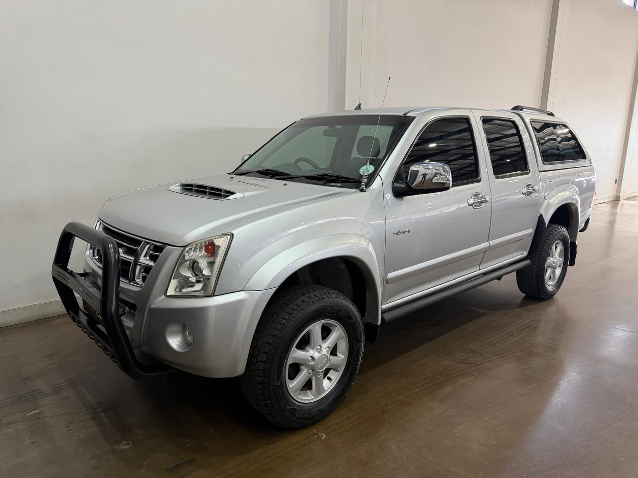 2010 ISUZU KB300 D-TEQ LX 4×4 DOUBLE CAB