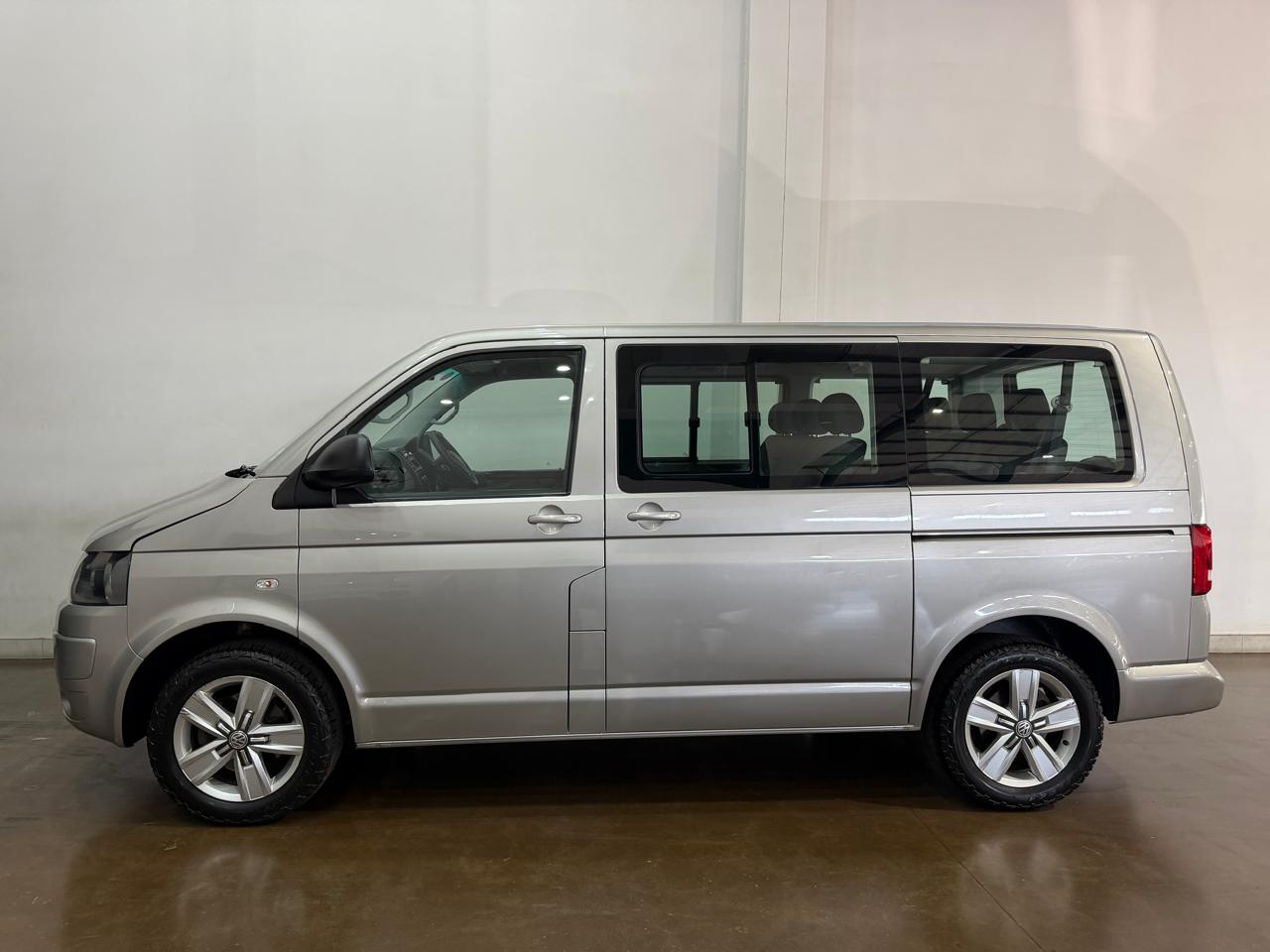 2013 VOLKSWAGEN KOMBI 2.0 TDI T5 TRENDLINE