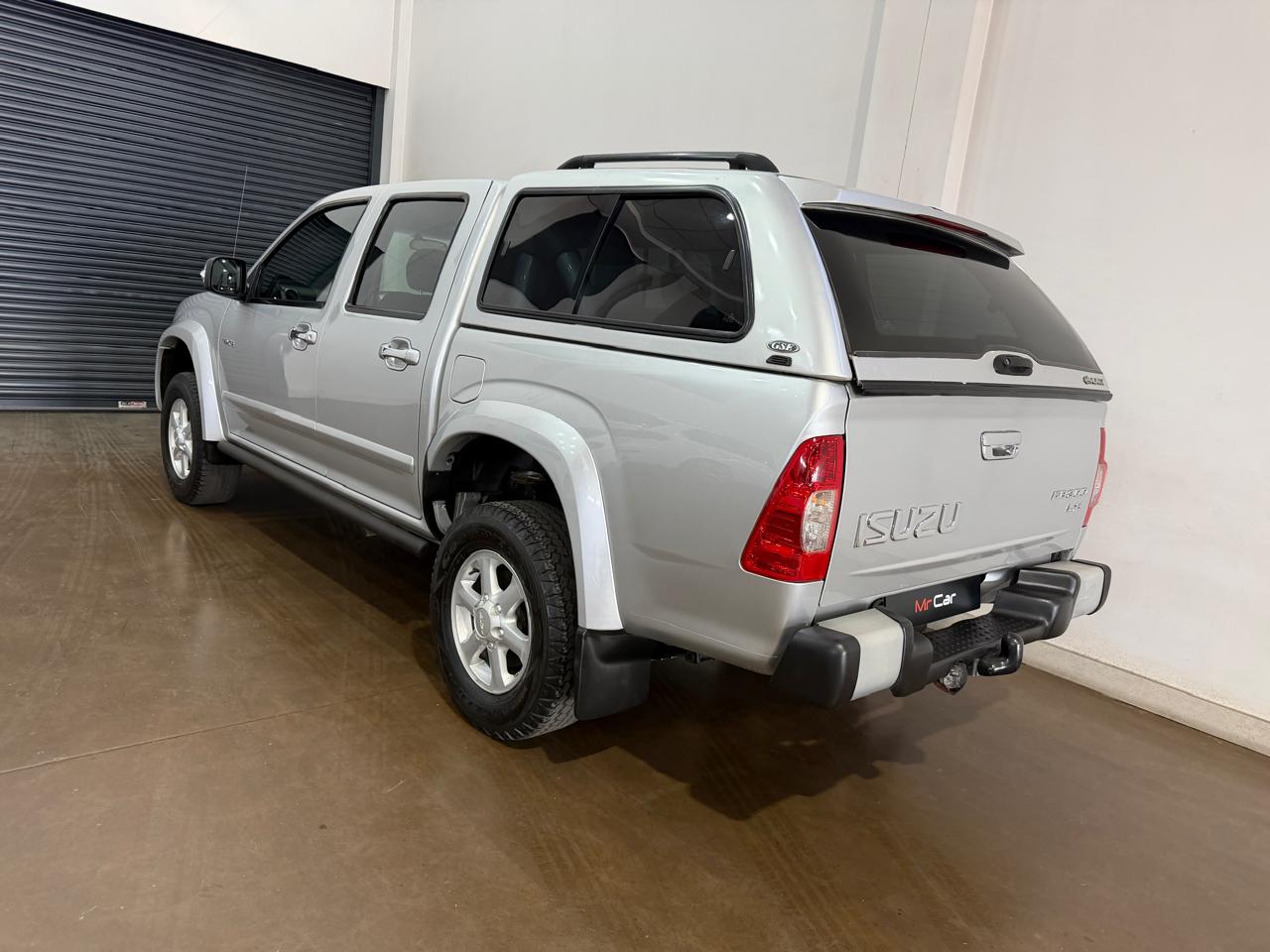 2010 ISUZU KB300 D-TEQ LX 4×4 DOUBLE CAB
