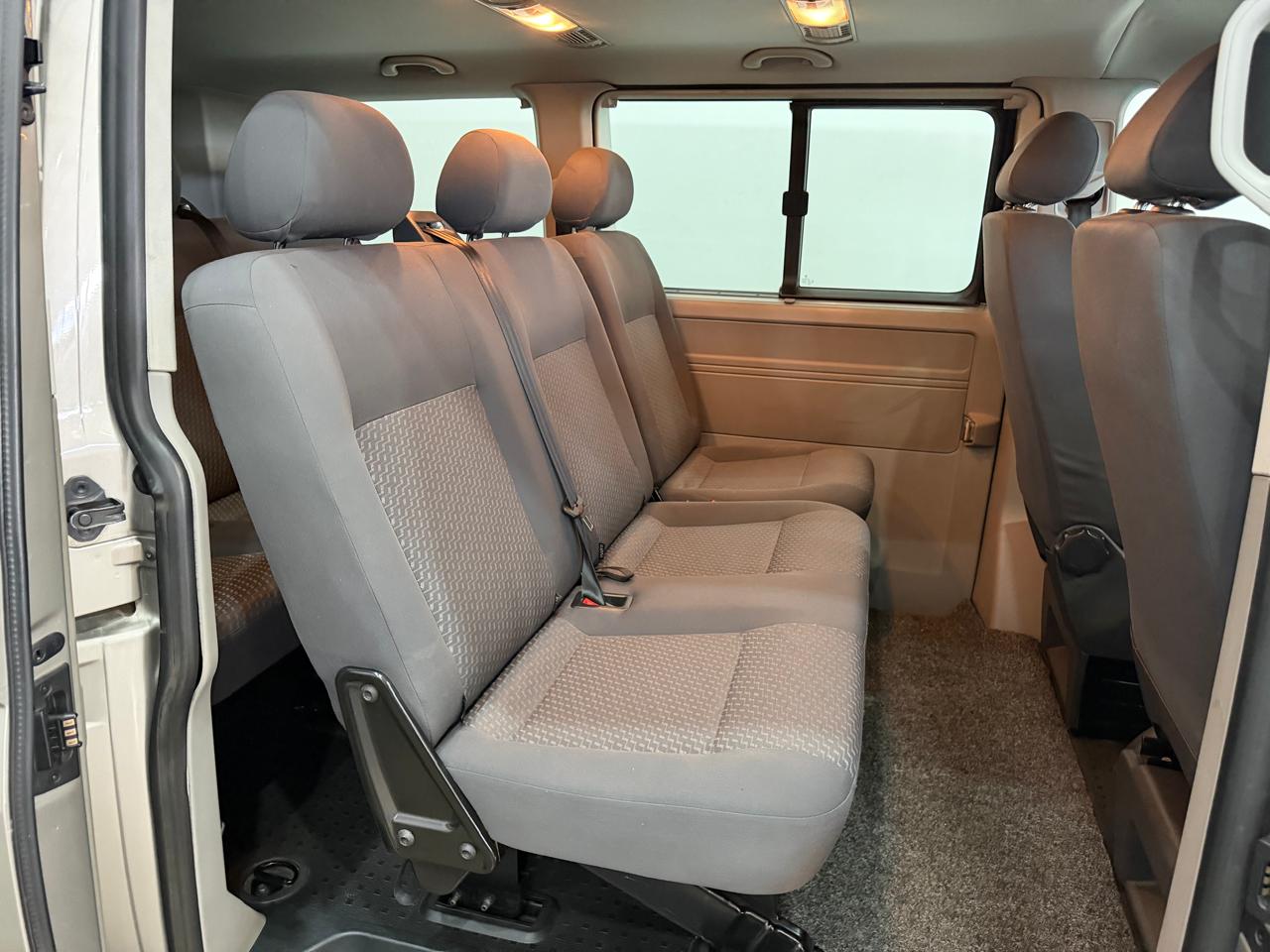 2013 VOLKSWAGEN KOMBI 2.0 TDI T5 TRENDLINE