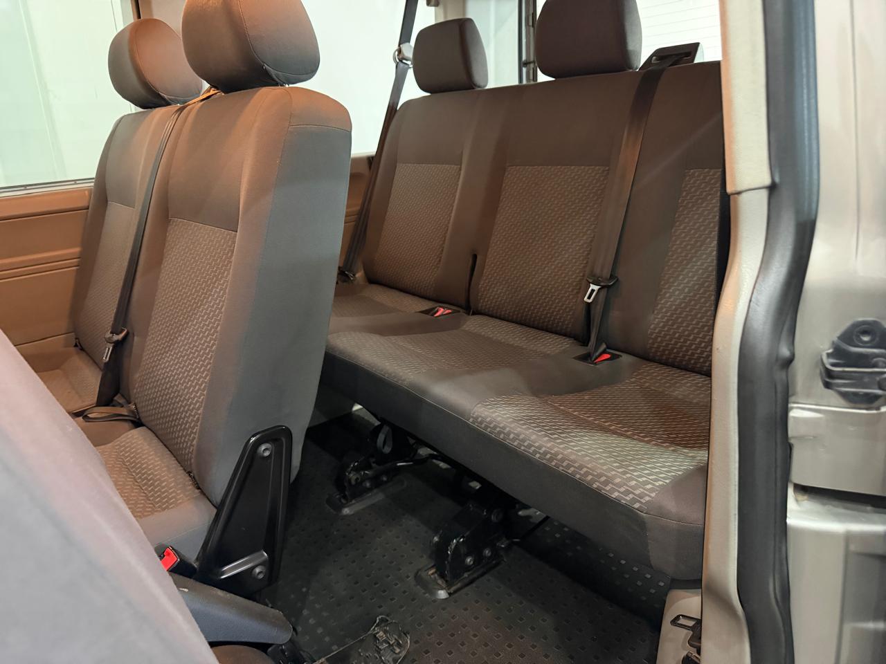 2013 VOLKSWAGEN KOMBI 2.0 TDI T5 TRENDLINE