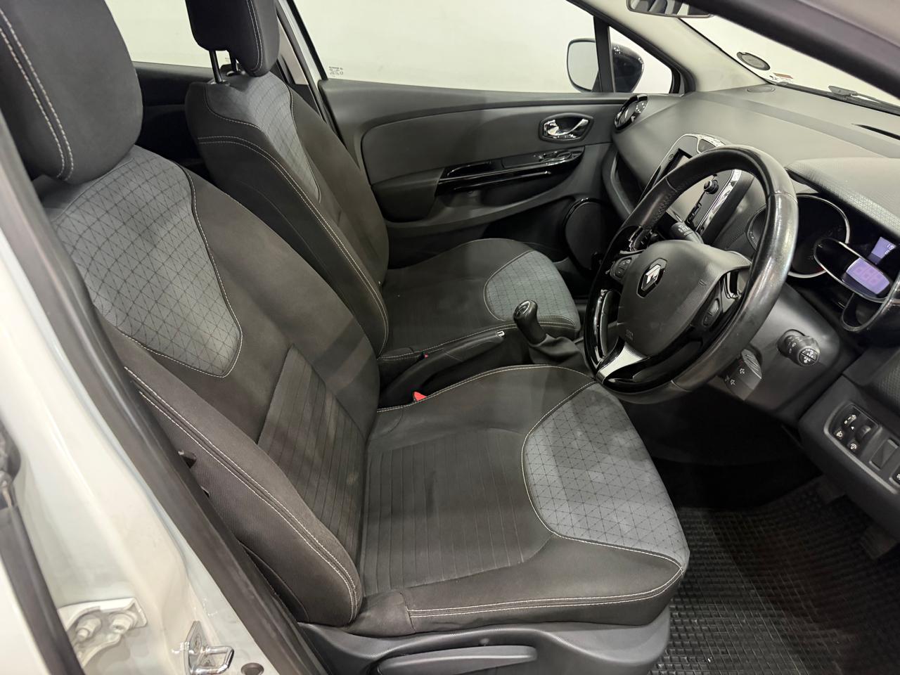 2013 RENAULT CLIO IV 900T DYNAMIQUE