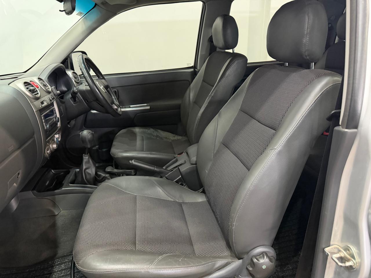 2010 ISUZU KB300 D-TEQ LX 4×4 DOUBLE CAB