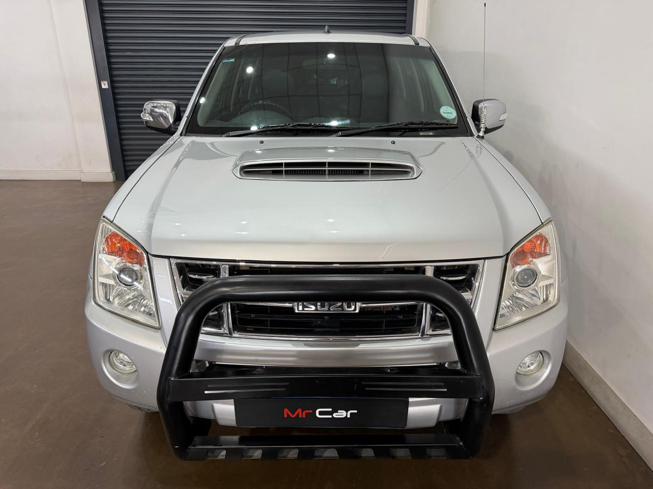 2010 ISUZU KB300 D-TEQ LX 4×4 DOUBLE CAB