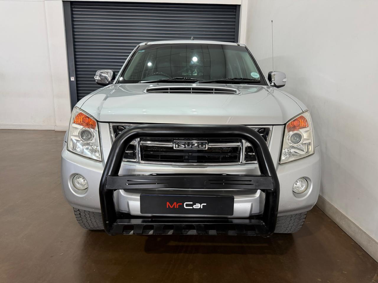 2010 ISUZU KB300 D-TEQ LX 4×4 DOUBLE CAB