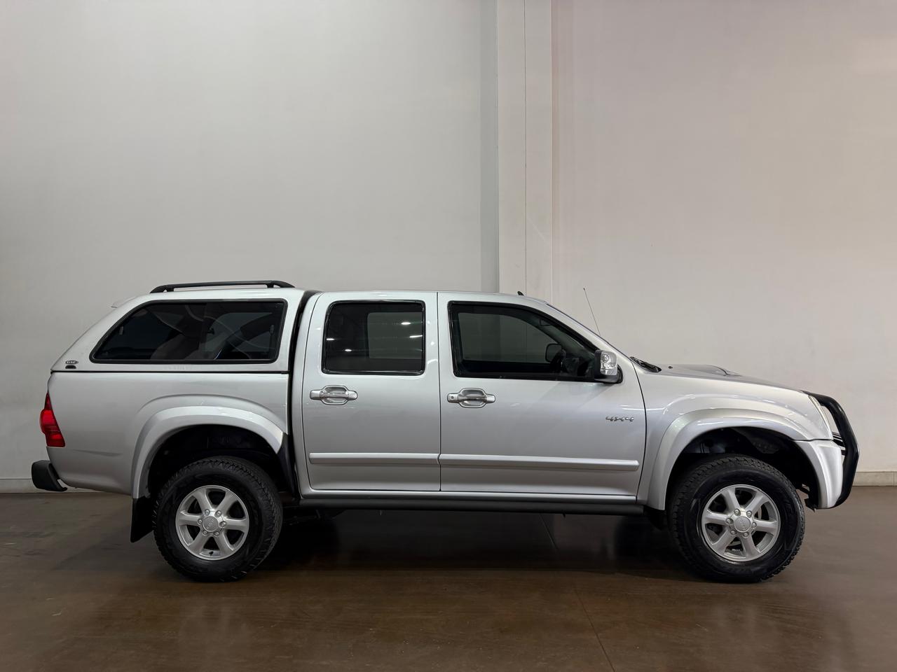 2010 ISUZU KB300 D-TEQ LX 4×4 DOUBLE CAB