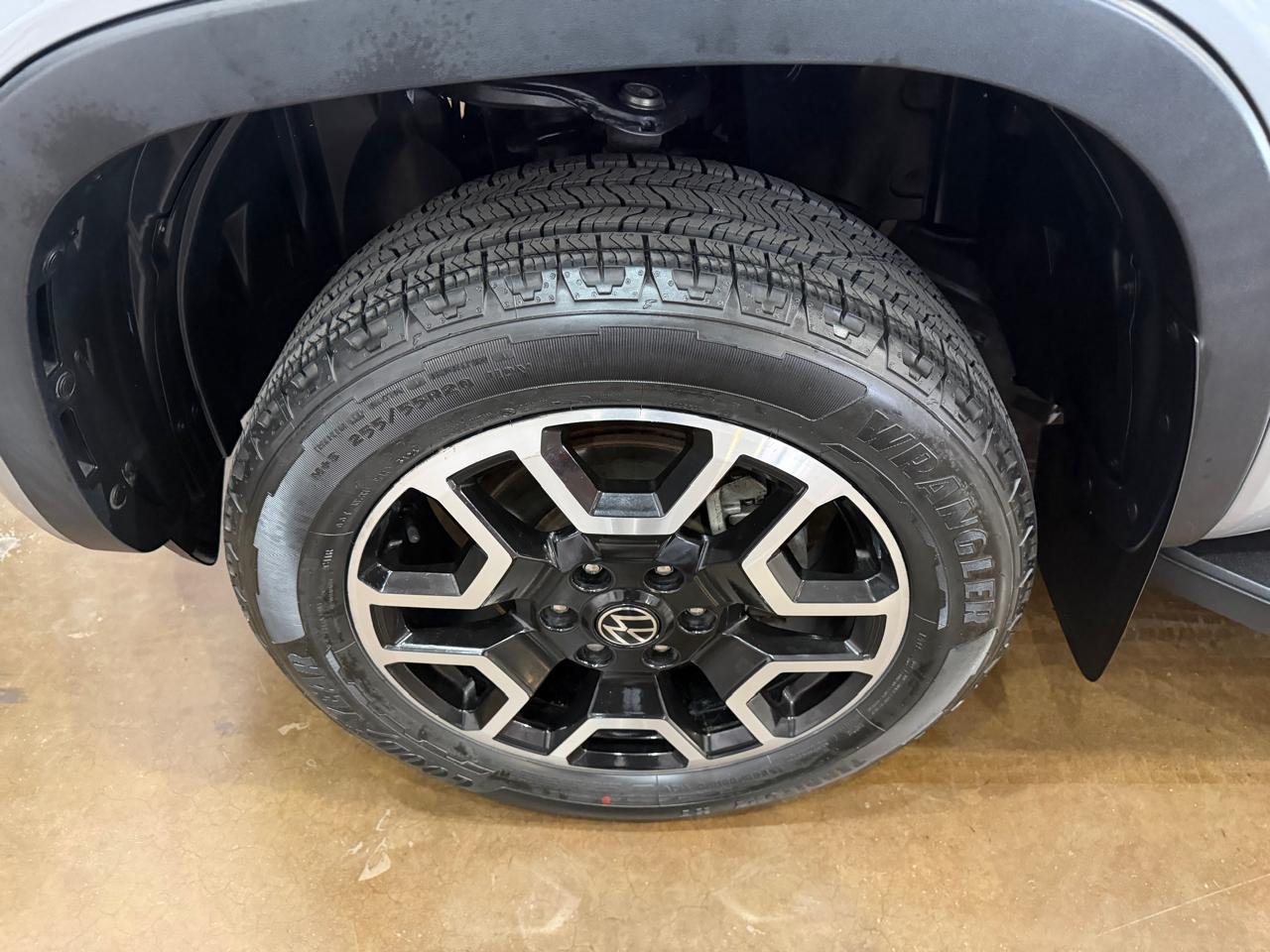 2024 VOLKSWAGEN AMAROK 2.0 TDI 125kW 4MOTION LIFE AUTO DOUBLE CAB