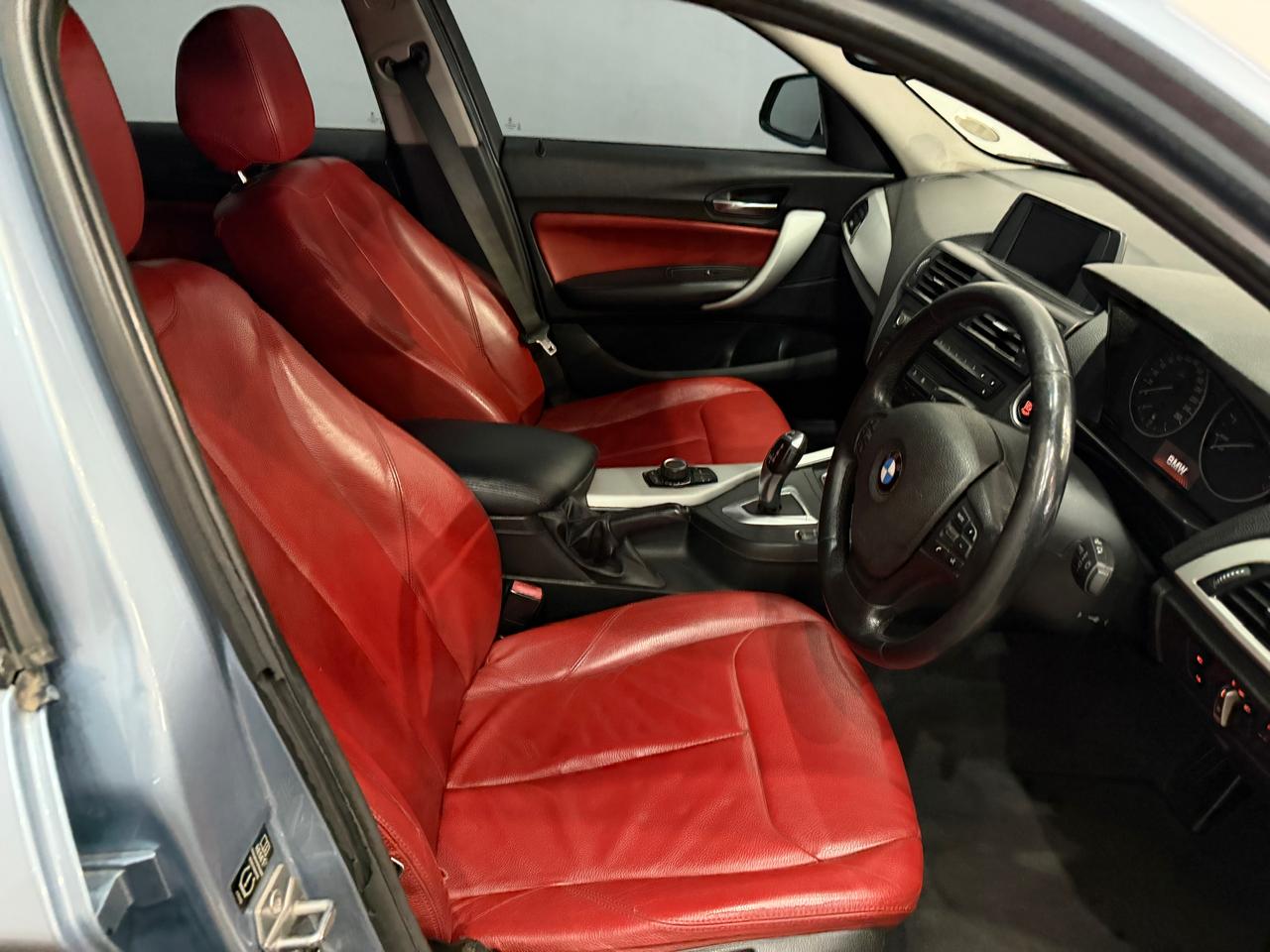 2013 BMW 1 SERIES 118i
