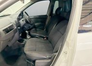 2015 NISSAN NP200 1.6i