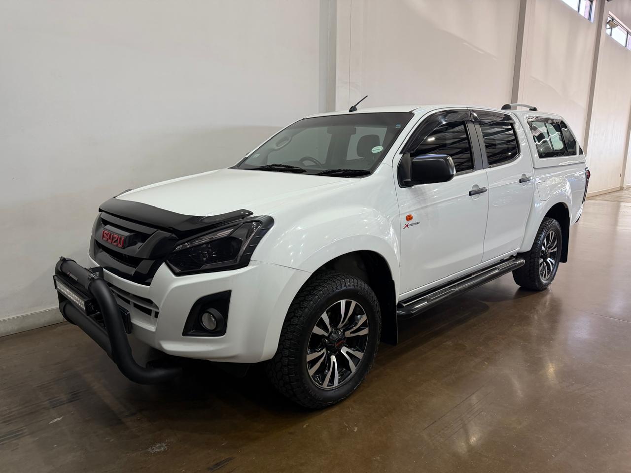 2017 ISUZU KB 250 D-TEQ X-RIDER DOUBLE CAB