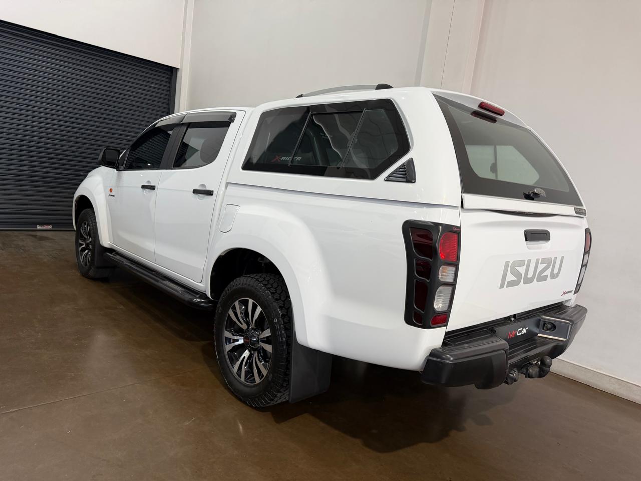 2017 ISUZU KB 250 D-TEQ X-RIDER DOUBLE CAB