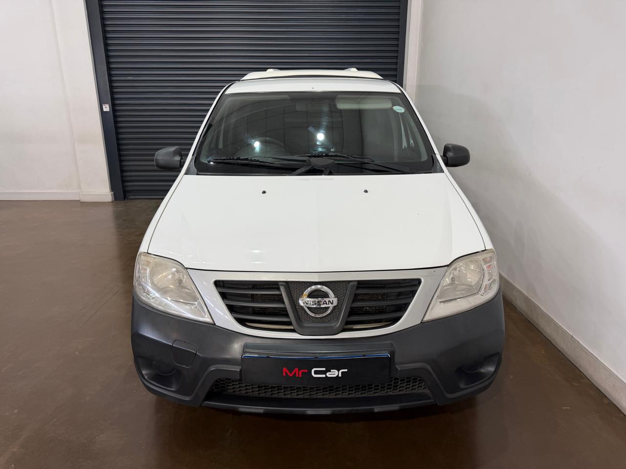 2015 NISSAN NP200 1.6i