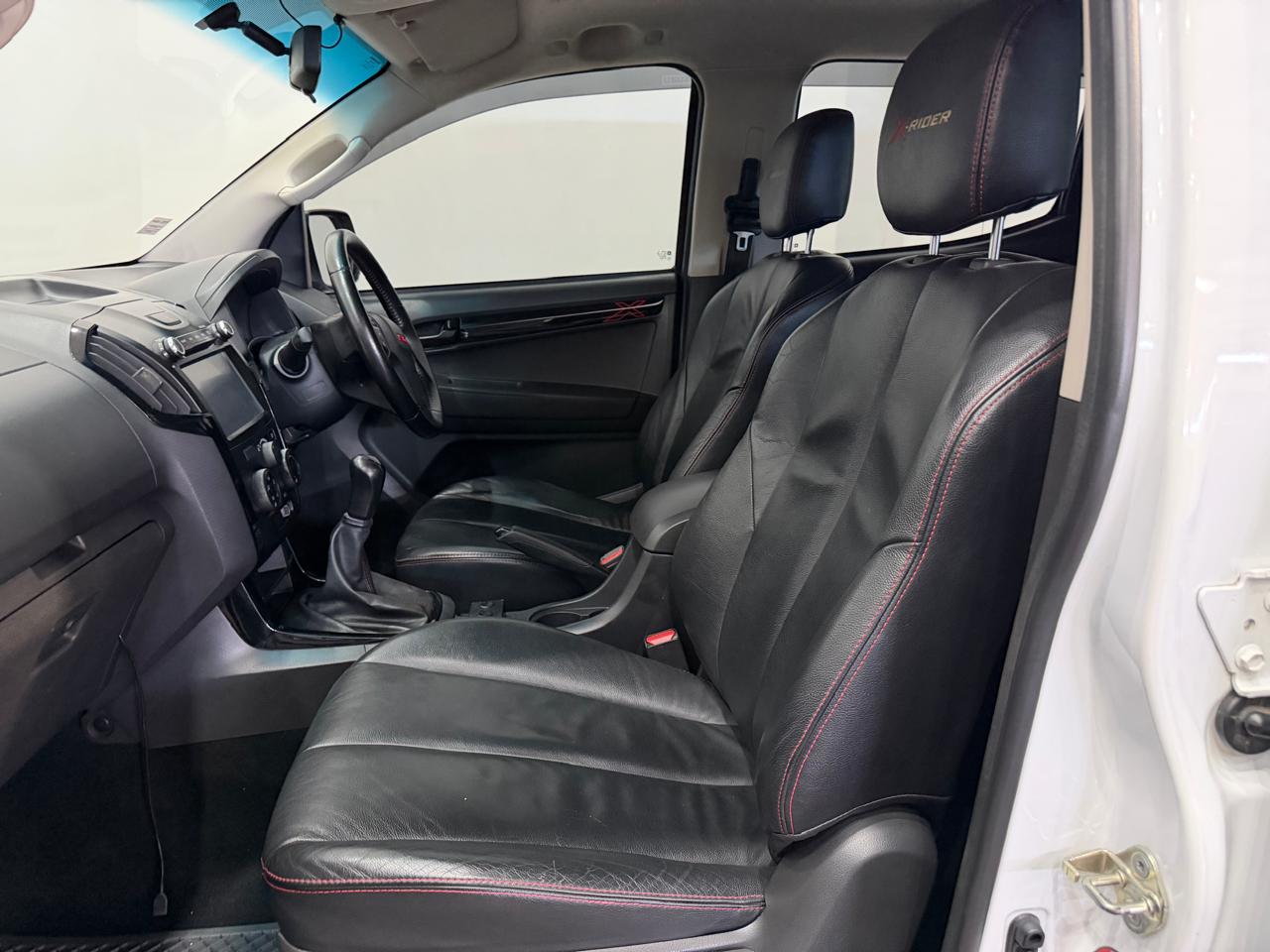 2017 ISUZU KB 250 D-TEQ X-RIDER DOUBLE CAB