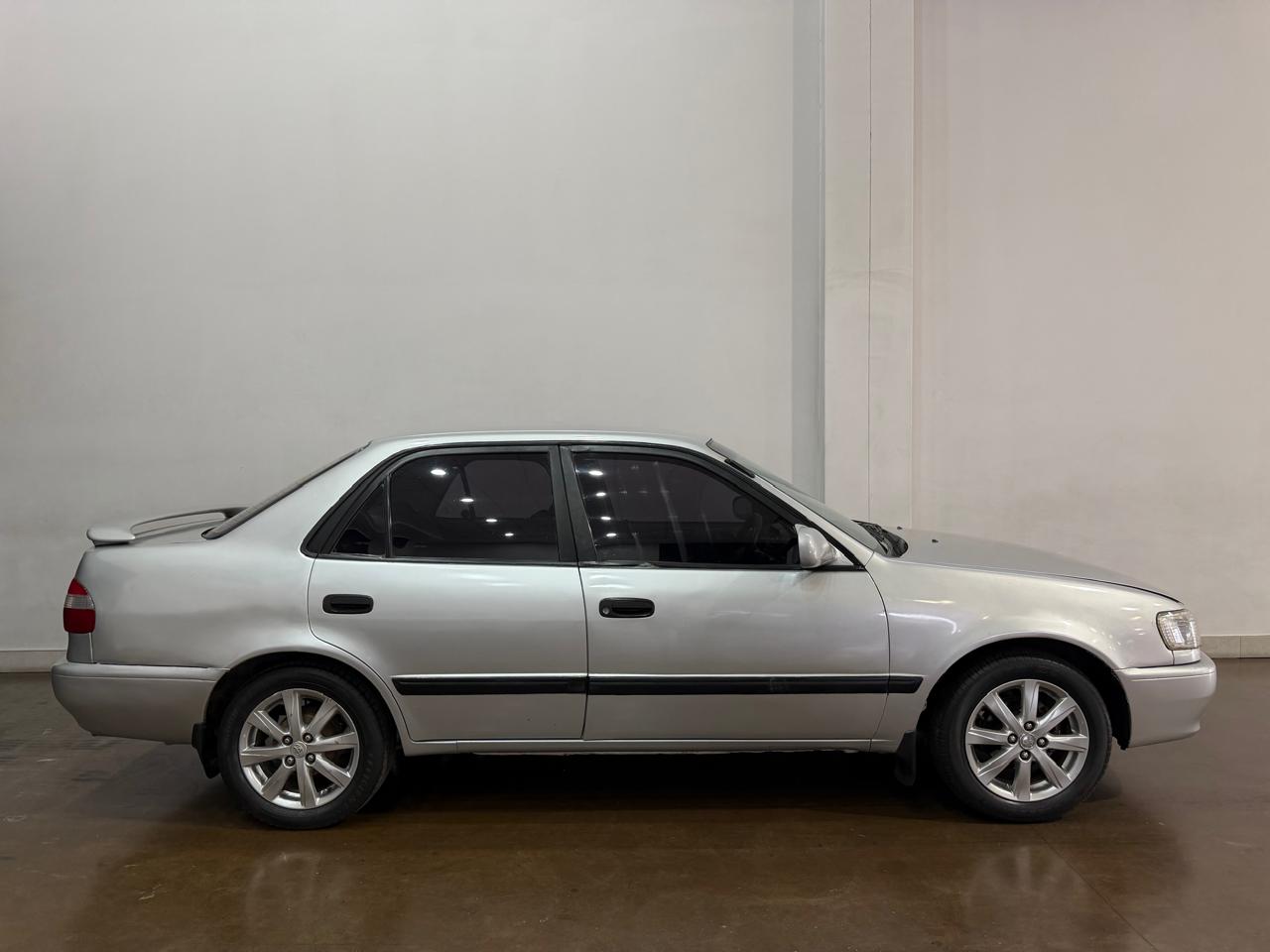 2000 TOYOTA COROLLA 130