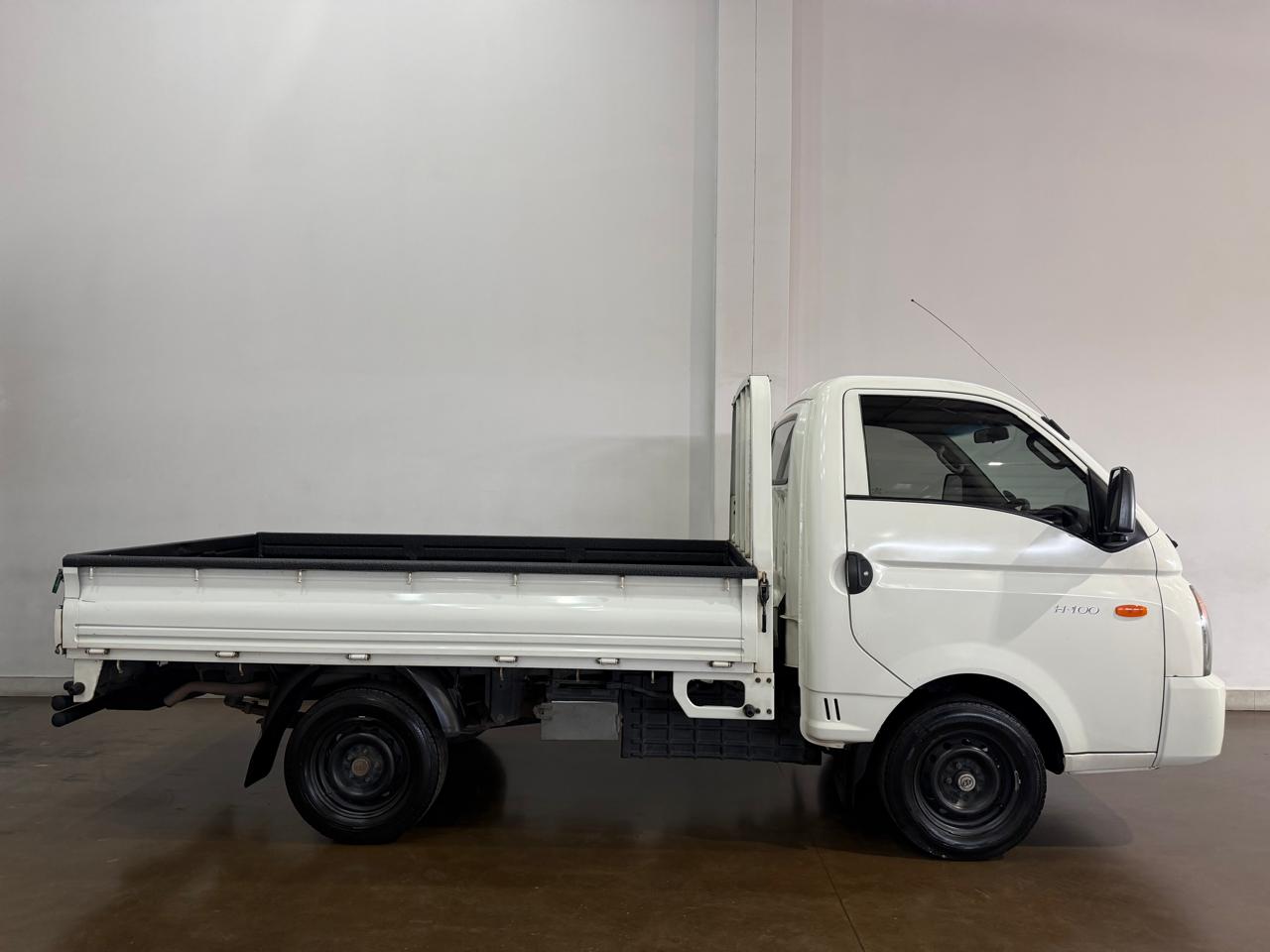 2016 HYUNDAI H100 2.6 D