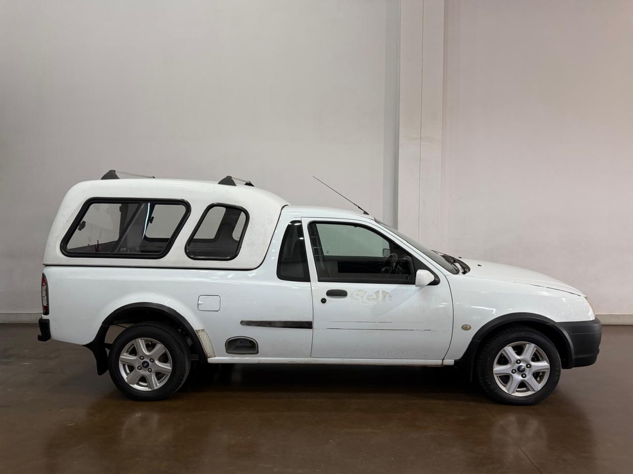2010 FORD BANTAM 1.3i XLT