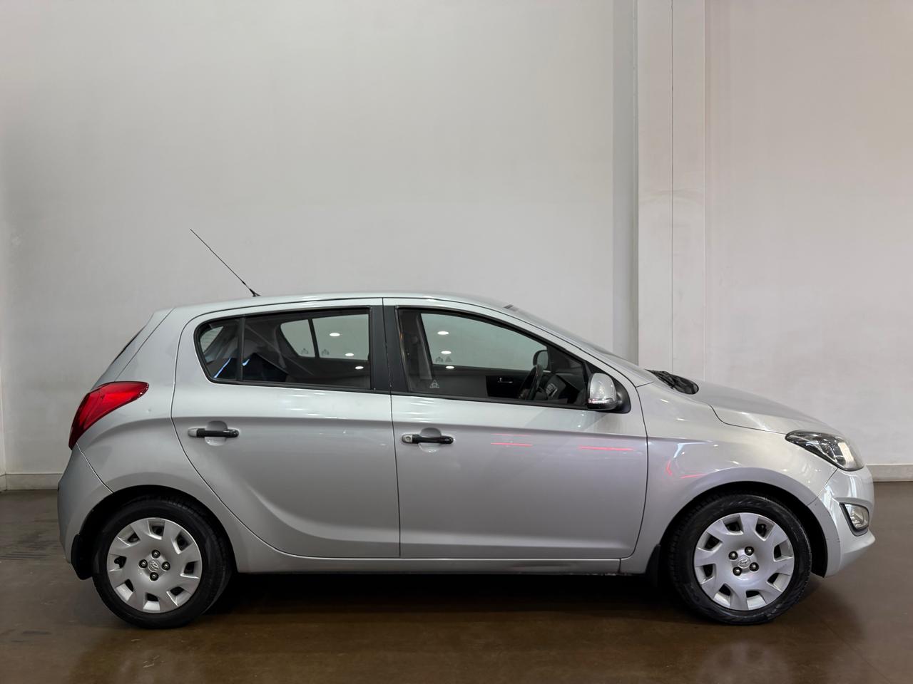 2013 HYUNDAI i20 1.4 FLUID AUTO