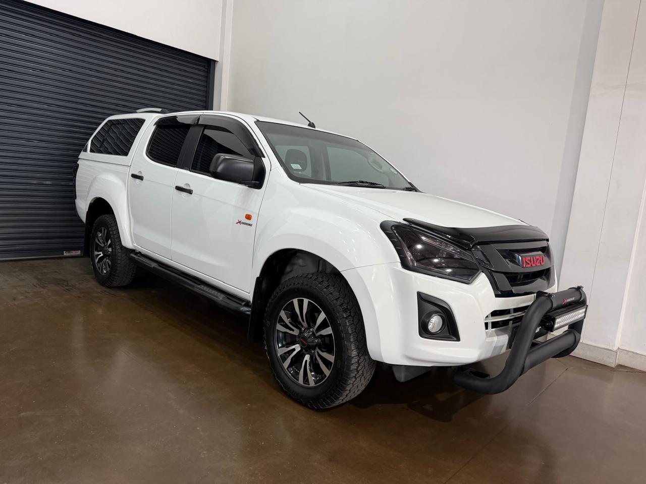 2017 ISUZU KB 250 D-TEQ X-RIDER DOUBLE CAB