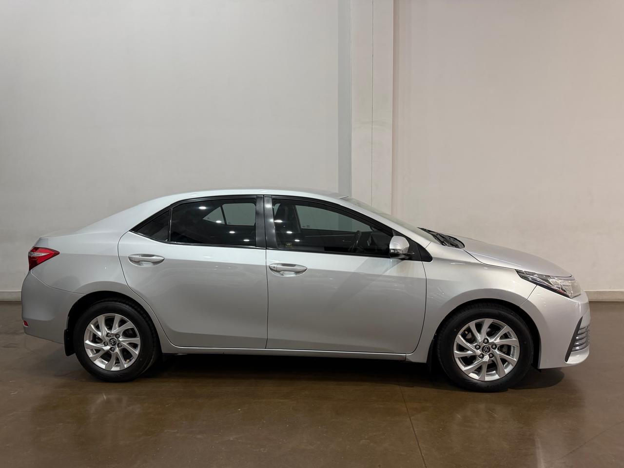 2018 TOYOTA COROLLA 1.6 PRESTIGE