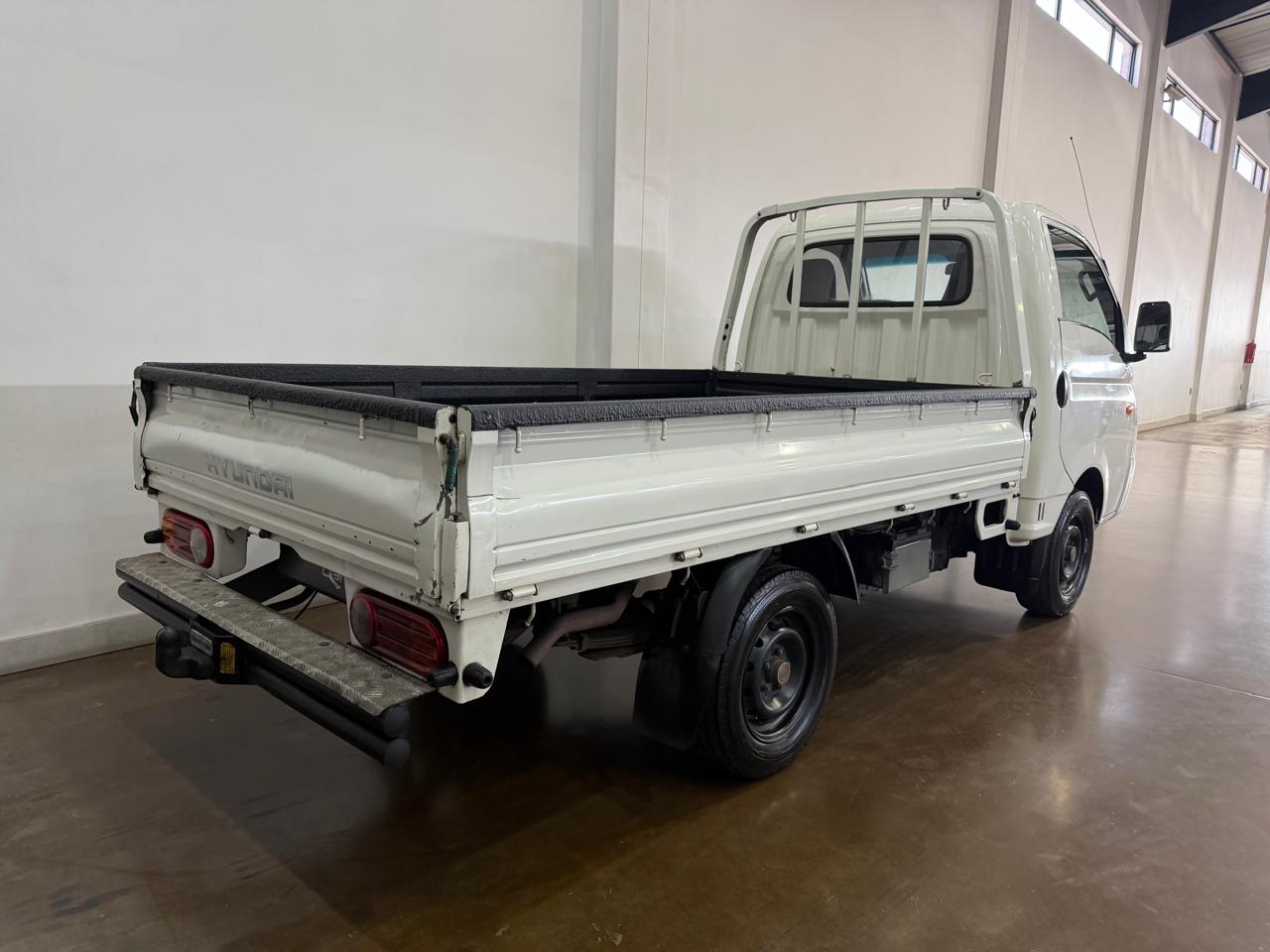 2016 HYUNDAI H100 2.6 D
