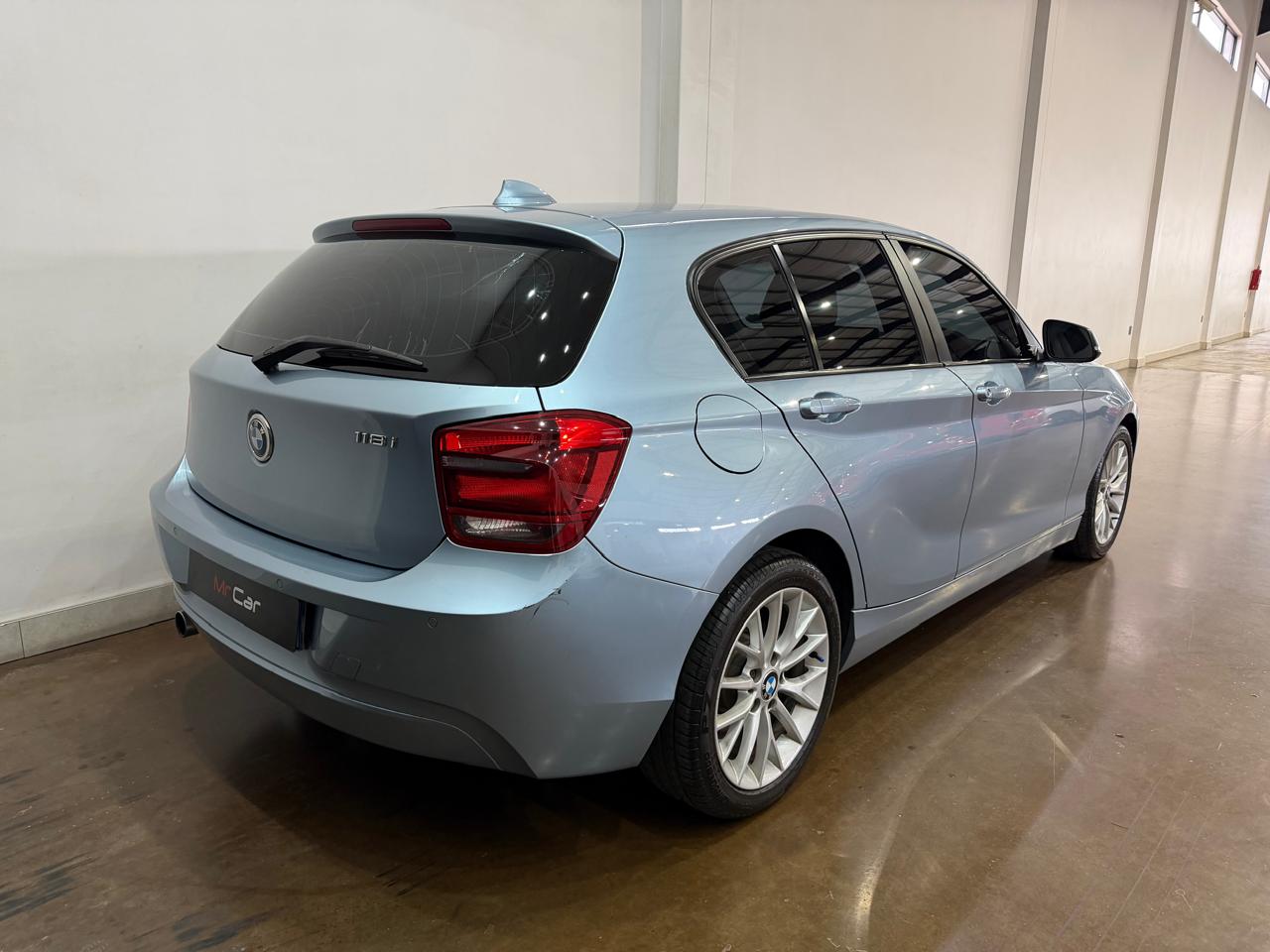 2013 BMW 1 SERIES 118i