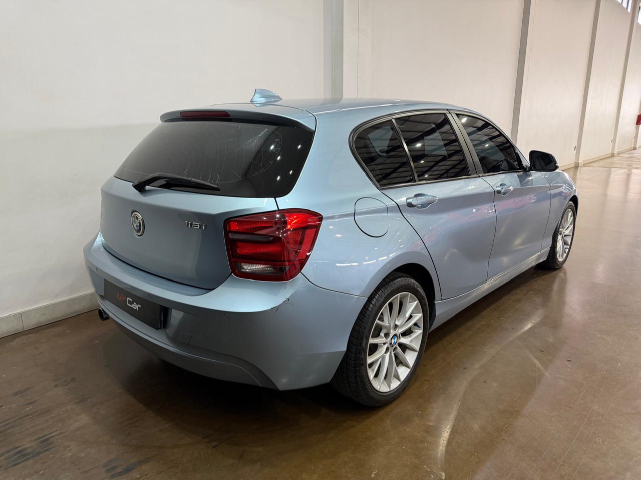 2013 BMW 1 SERIES 118i
