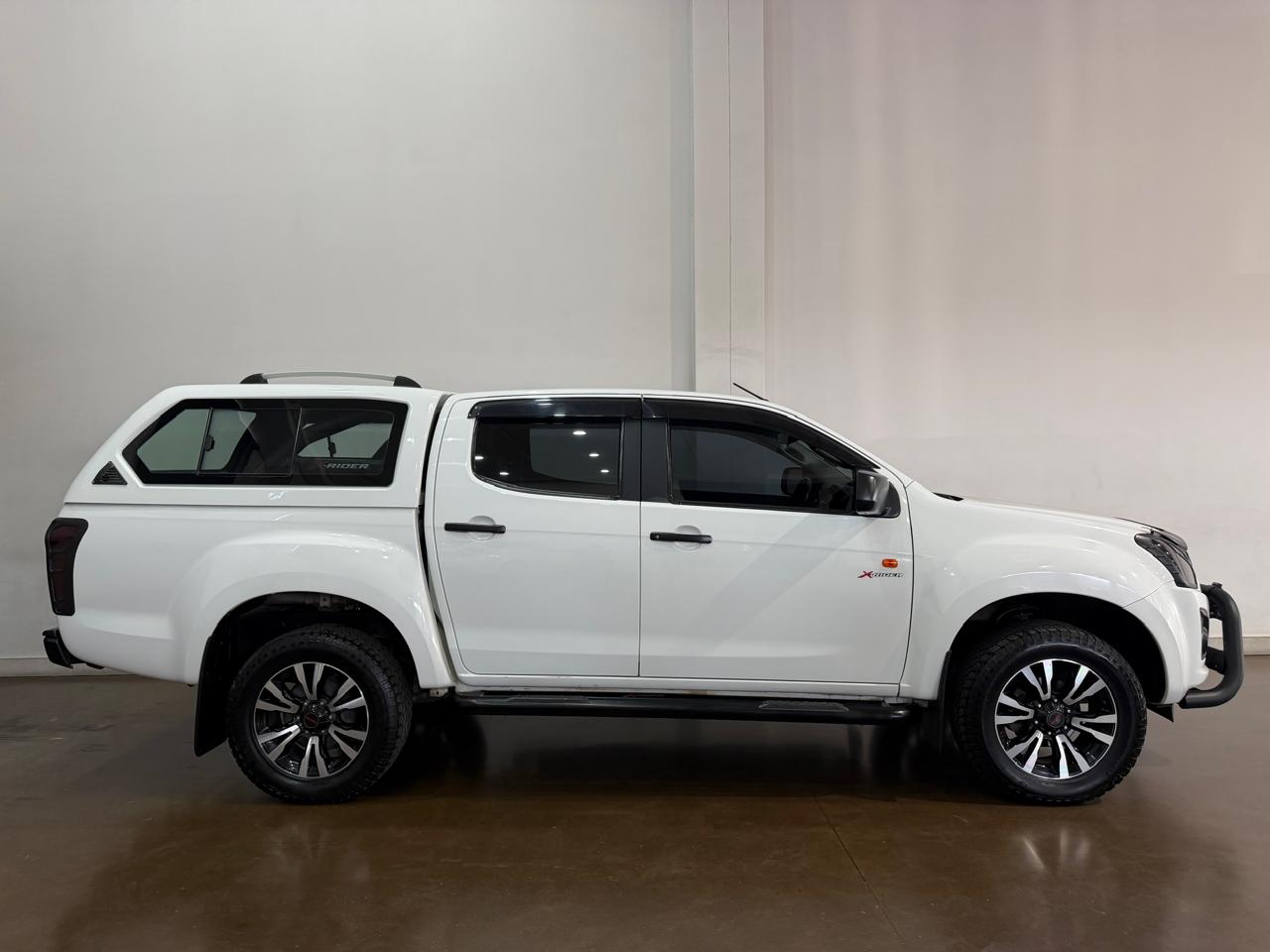 2017 ISUZU KB 250 D-TEQ X-RIDER DOUBLE CAB