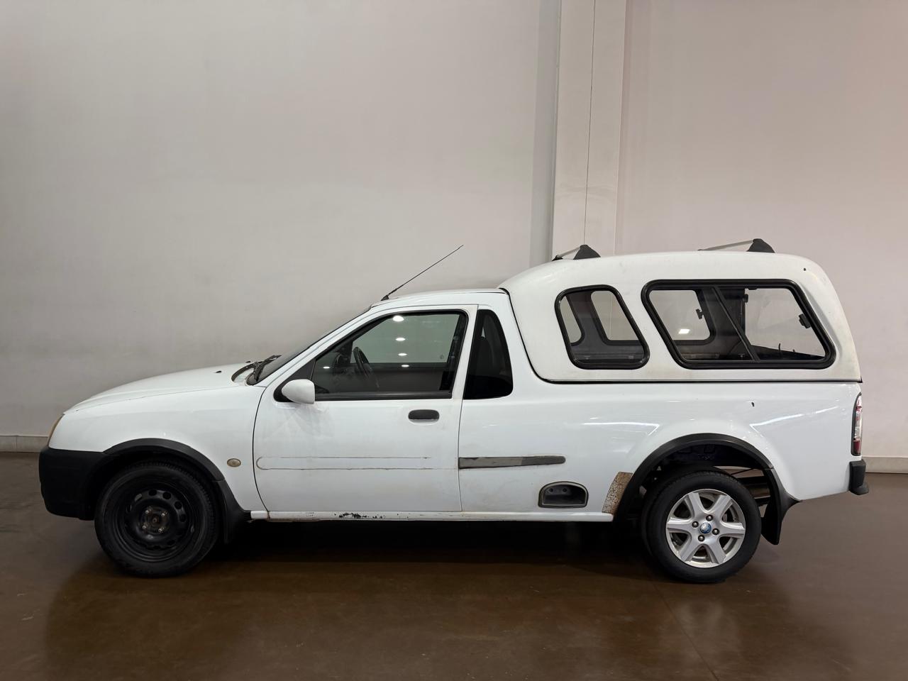 2010 FORD BANTAM 1.3i XLT