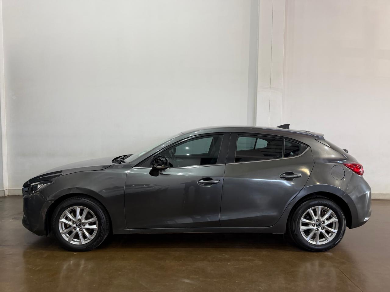2017 MAZDA 3 1.6 DYNAMIC
