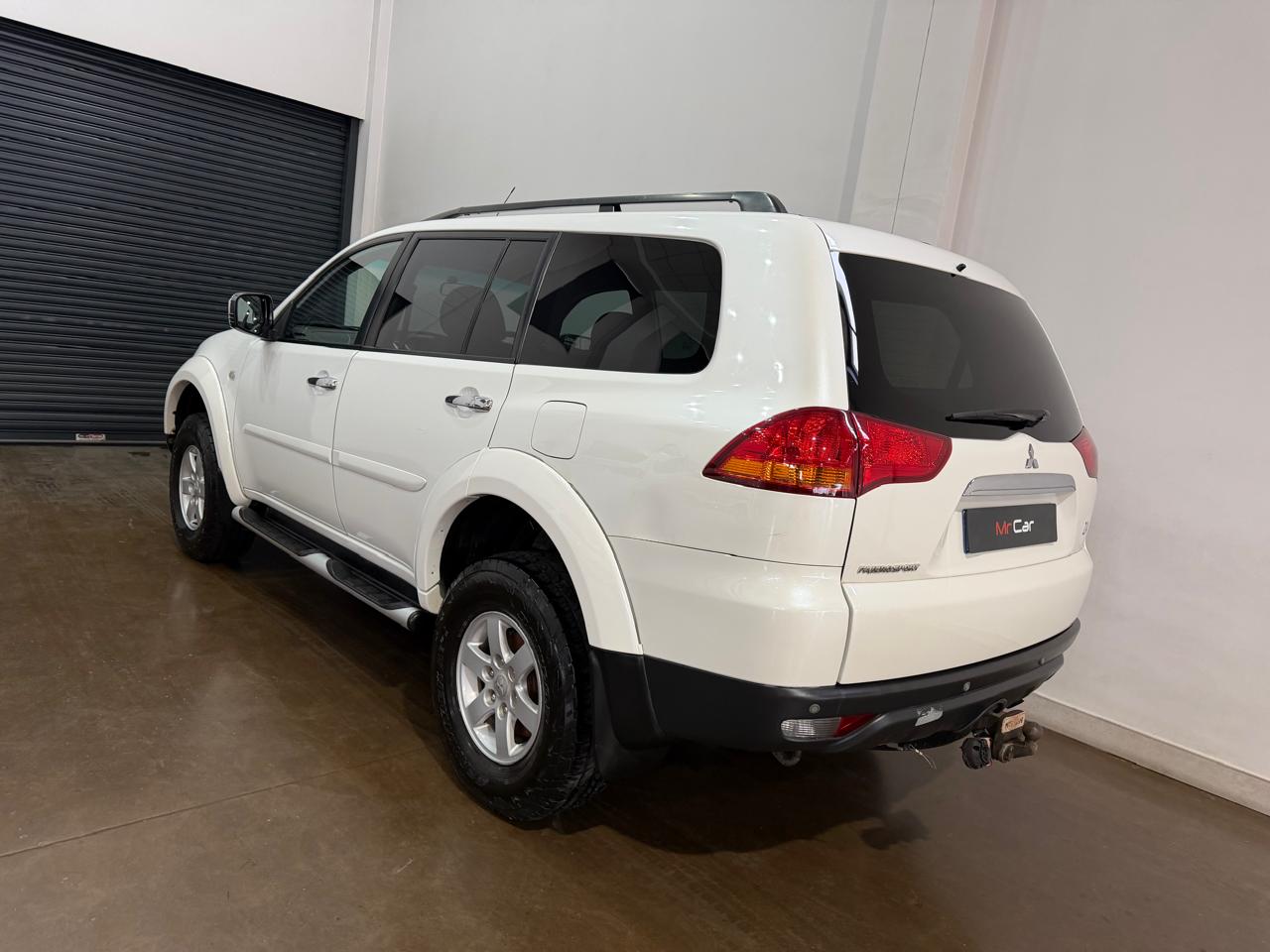 2010 MITSUBISHI PAJERO SPORT 3.2 Di-D GLS AUTO