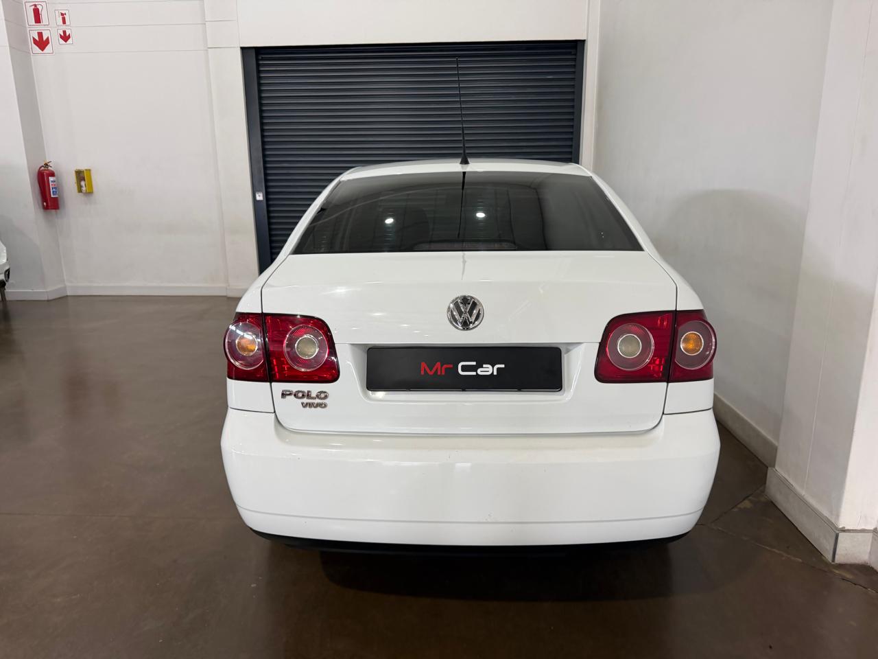 2015 VOLKSWAGEN POLO VIVO 1.4 TRENDLINE TIPTRONIC