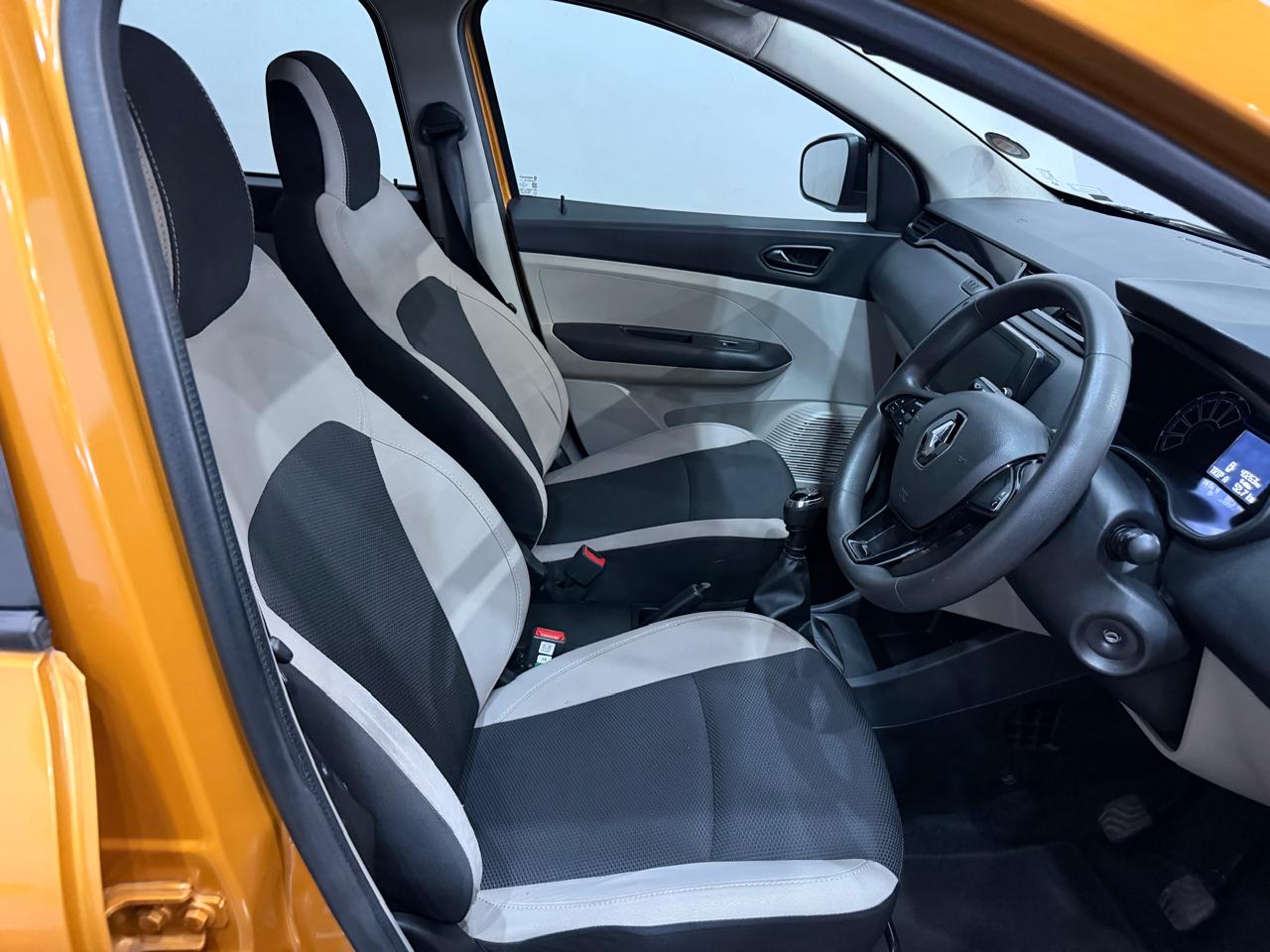 2022 RENAULT TRIBER 1.0 ZEN
