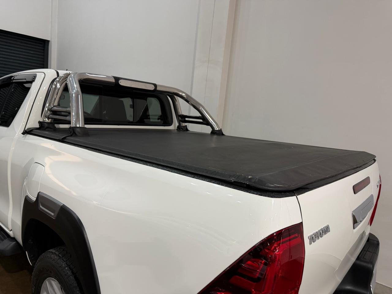 2016 TOYOTA HILUX 2.8 GD-6 RAISED BODY EXTRA CAB