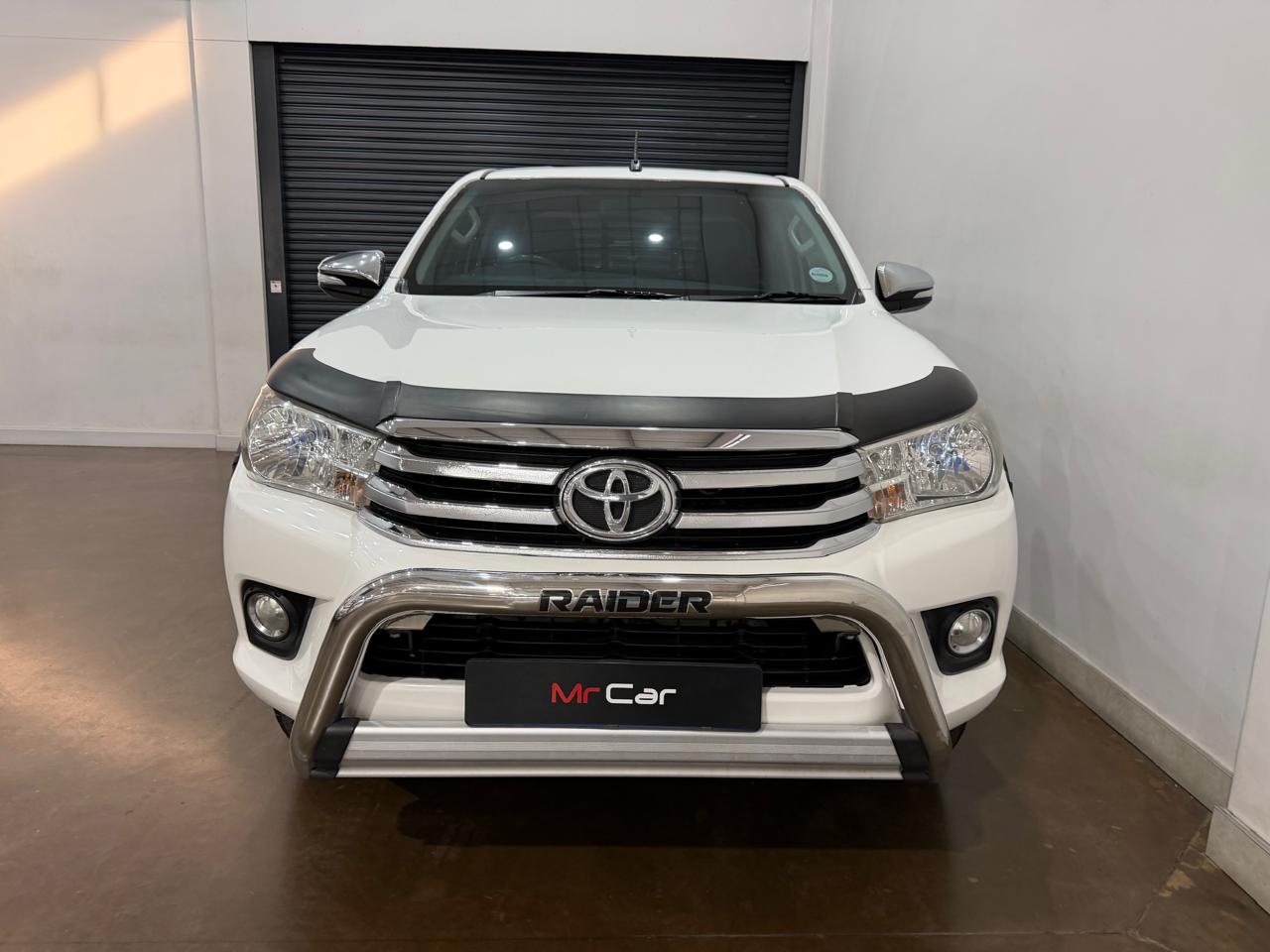2016 TOYOTA HILUX 2.8 GD-6 RAISED BODY EXTRA CAB