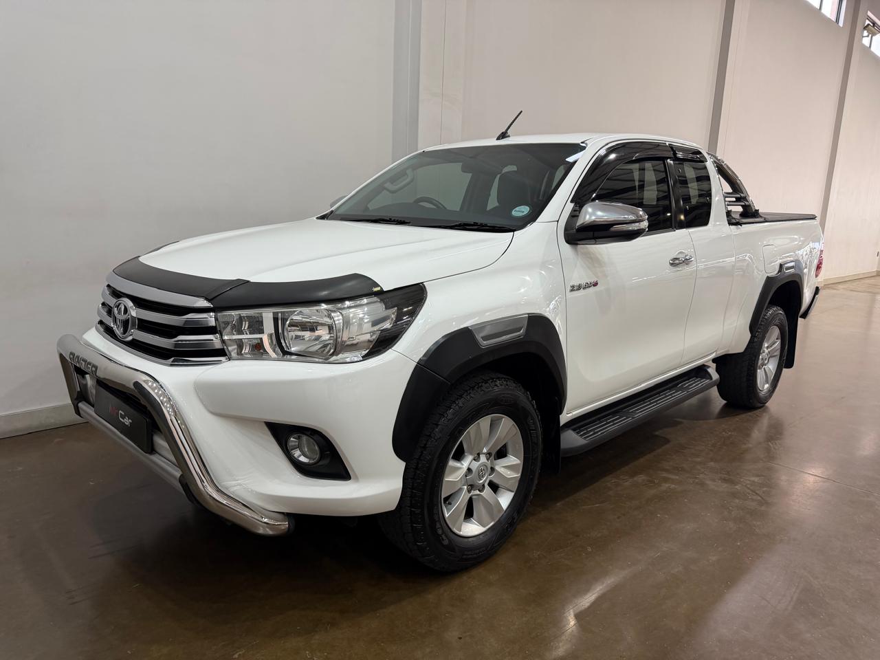 2016 TOYOTA HILUX 2.8 GD-6 RAISED BODY EXTRA CAB
