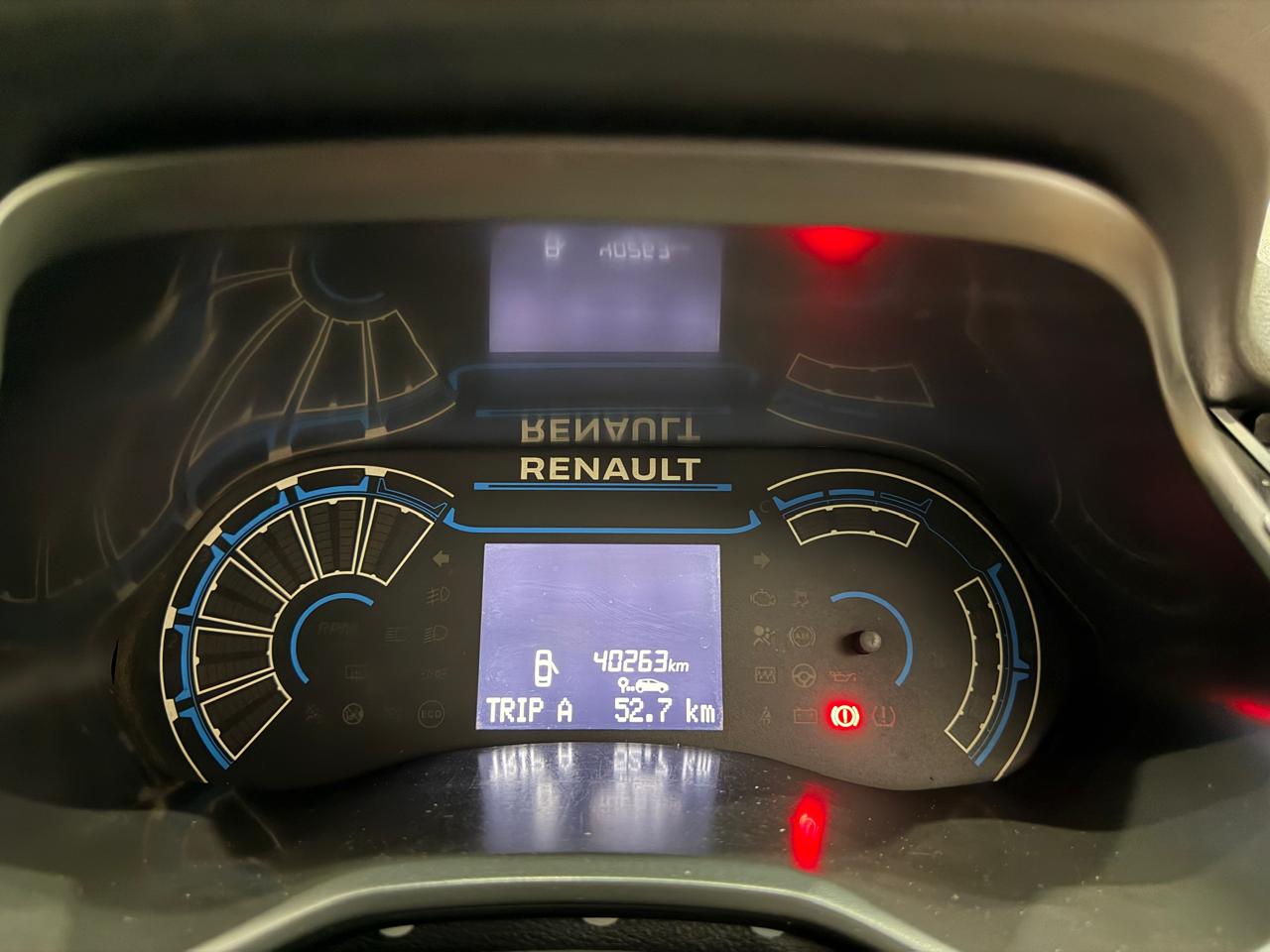 2022 RENAULT TRIBER 1.0 ZEN