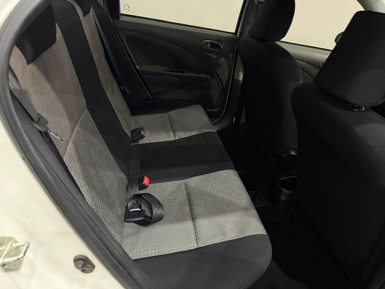 2015 TOYOTA ETIOS 1.5 Xi