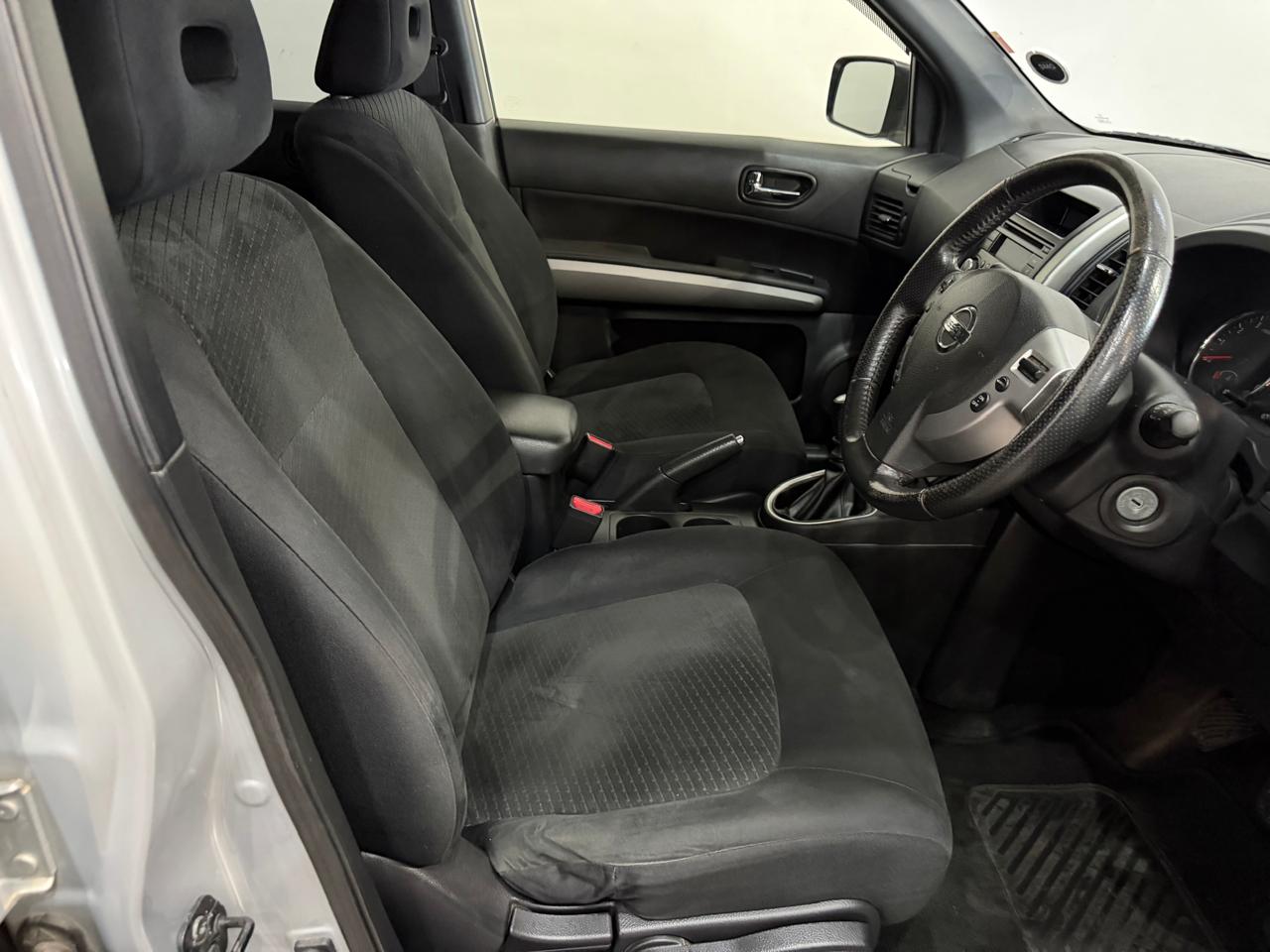 2014 NISSAN X-TRAIL 2.5 4×4 SE