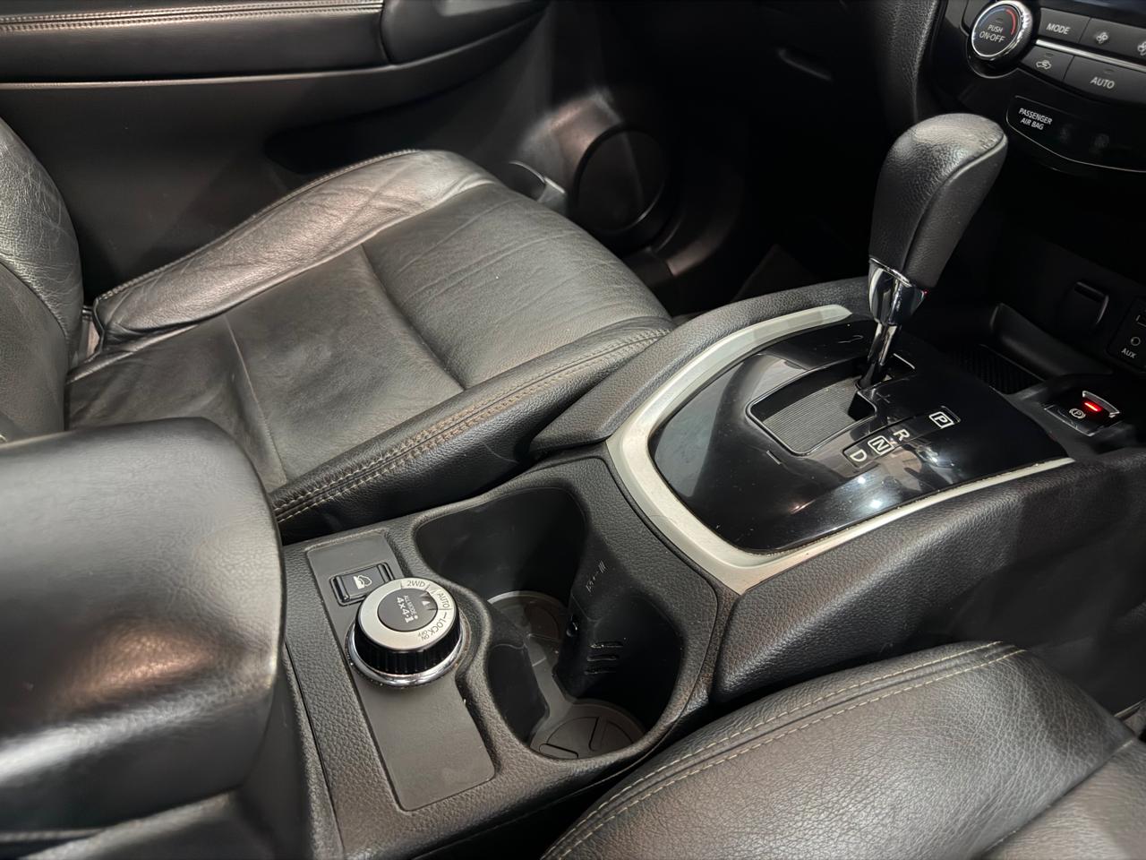 2015 NISSAN X-TRAIL 2.5 SE 4×4 CVT