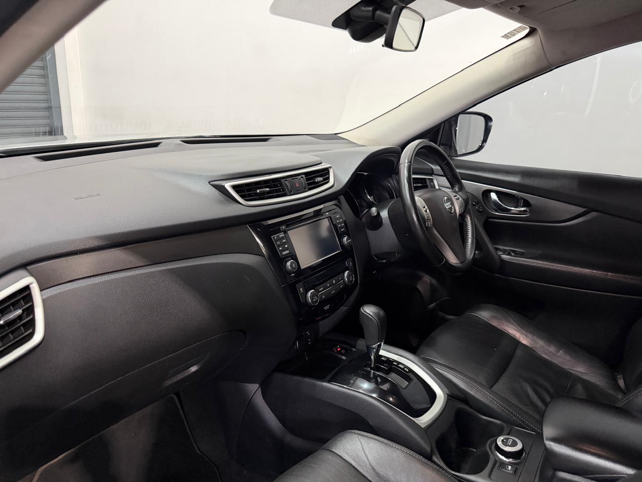 2015 NISSAN X-TRAIL 2.5 SE 4×4 CVT