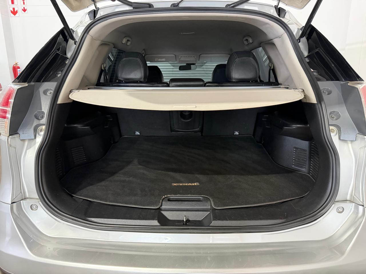 2015 NISSAN X-TRAIL 2.5 SE 4×4 CVT