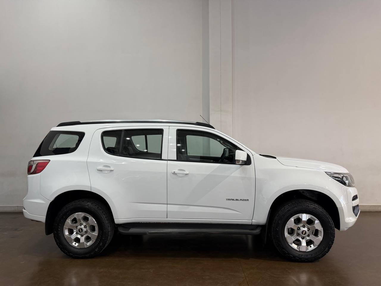 2017 CHEVROLET TRAILBLAZER 2.5 LT AUTO