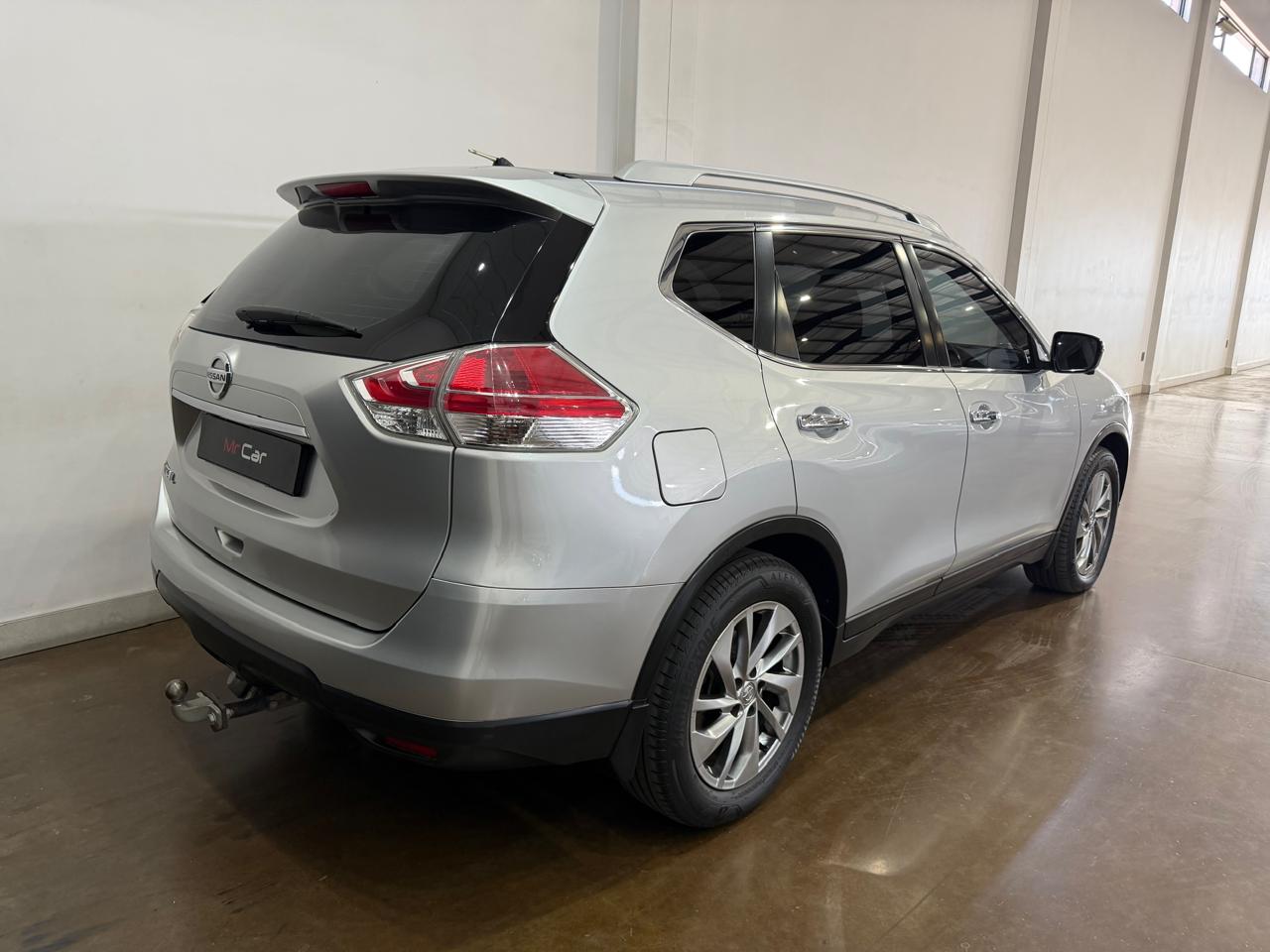 2015 NISSAN X-TRAIL 2.5 SE 4×4 CVT