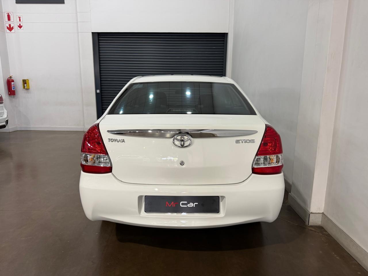 2015 TOYOTA ETIOS 1.5 Xi